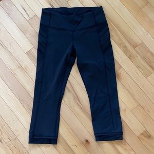 Cropped lulu leggings with pockets